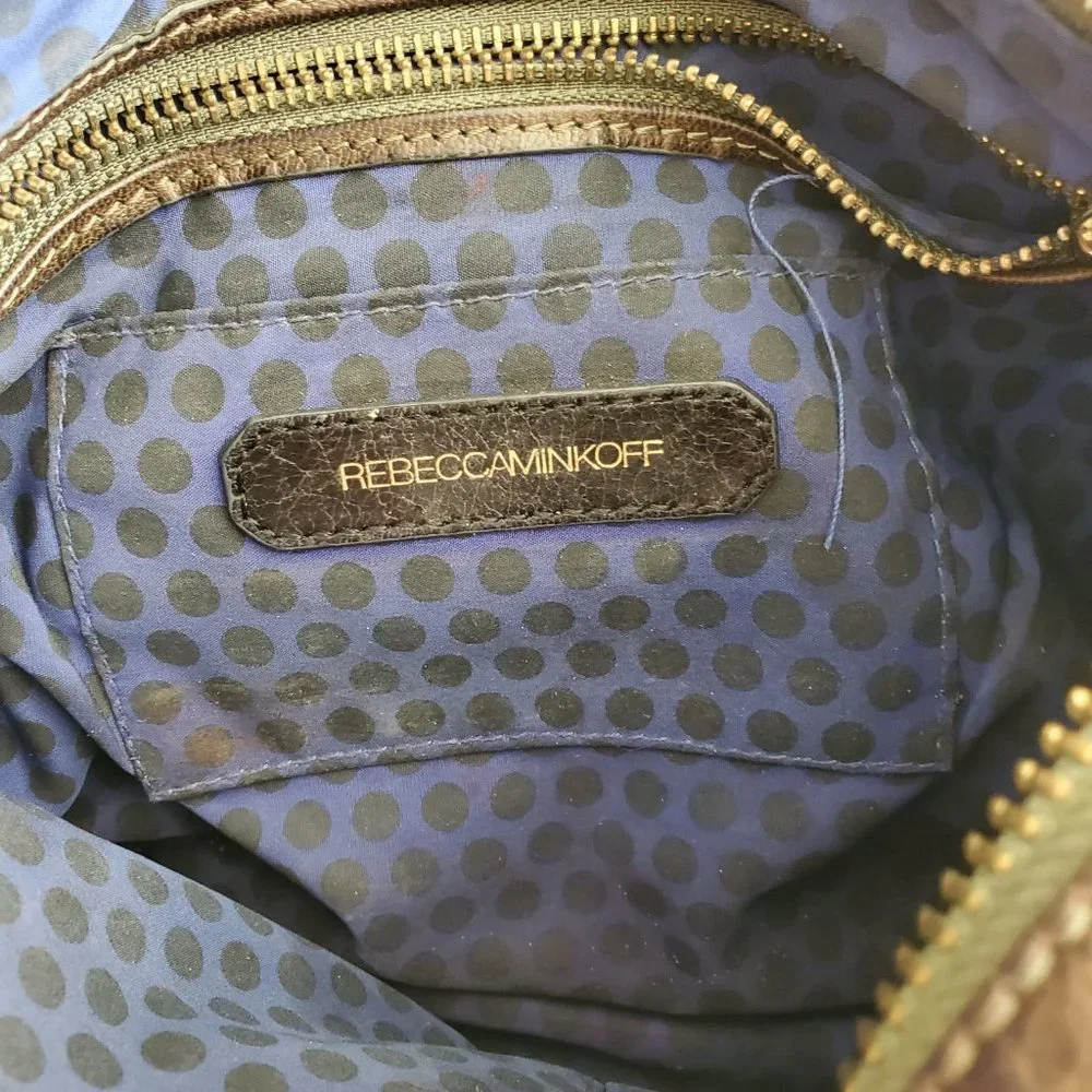 Purse - Picture 2 of 3